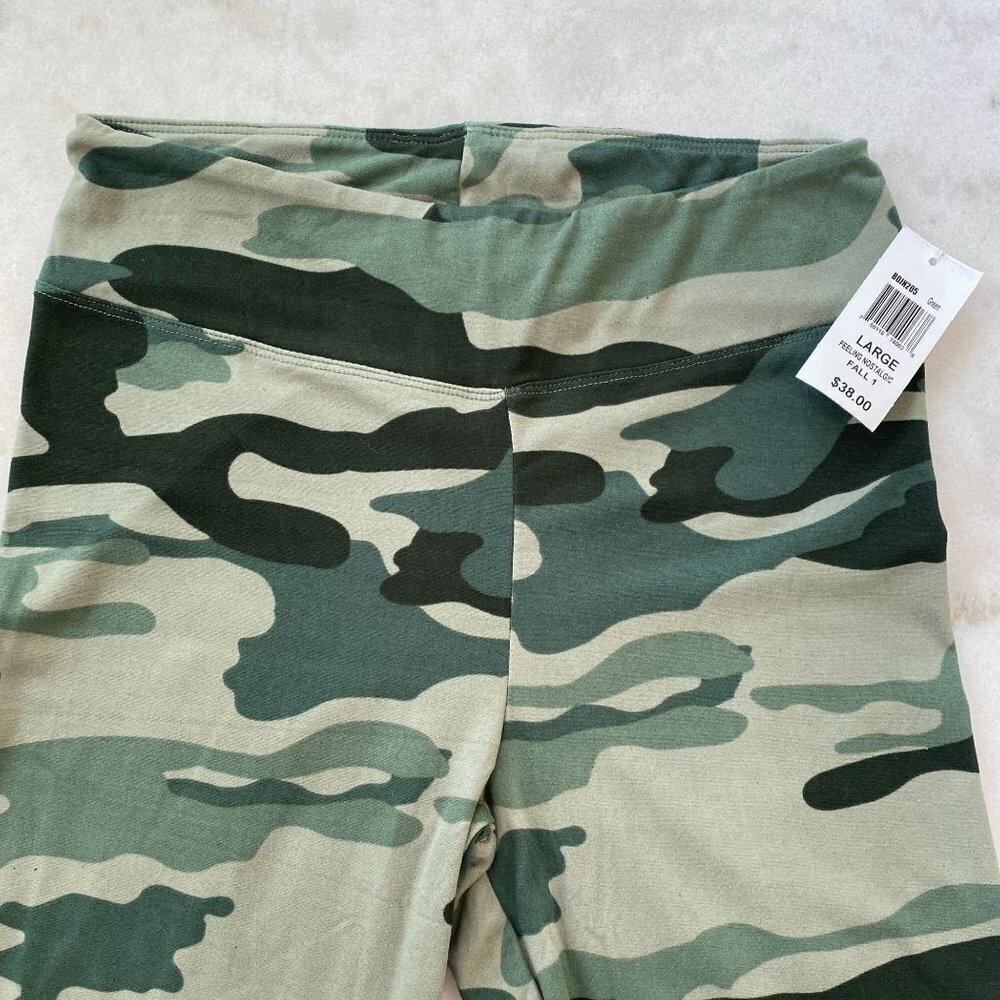 True Craft Green Camo Leggings‎ Size Large Stretch Athletic Casual Pants